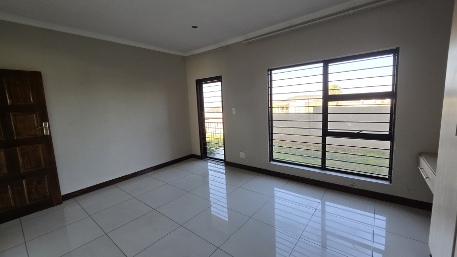 12 Bedroom Property for Sale in Winchester Hills Gauteng
