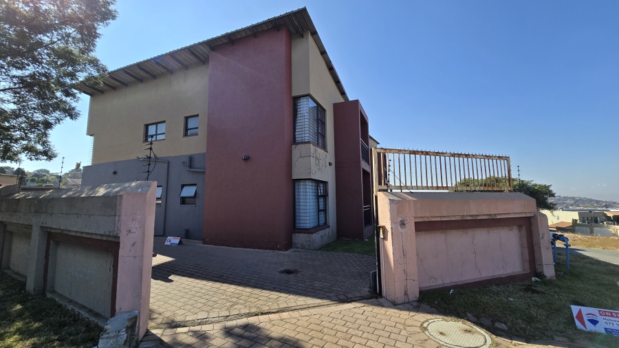 12 Bedroom Property for Sale in Winchester Hills Gauteng