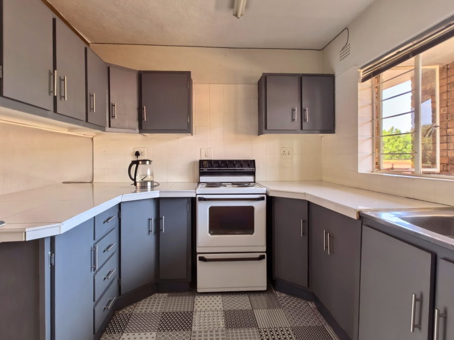 To Let 3 Bedroom Property for Rent in Fairland Gauteng