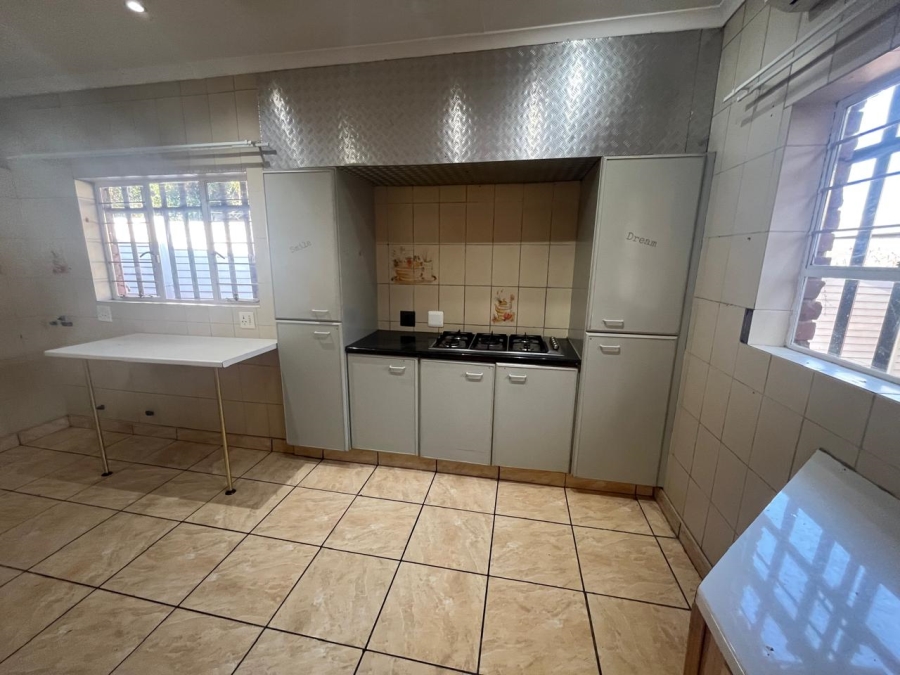 4 Bedroom Property for Sale in Brackendowns Gauteng