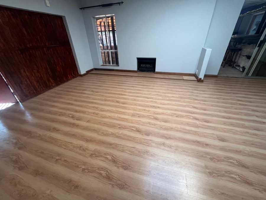 4 Bedroom Property for Sale in Brackendowns Gauteng