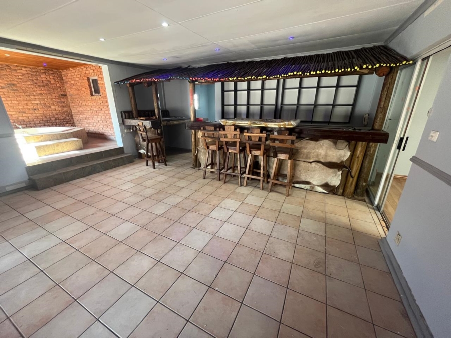 4 Bedroom Property for Sale in Brackendowns Gauteng