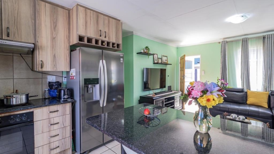3 Bedroom Property for Sale in Albertsdal Gauteng