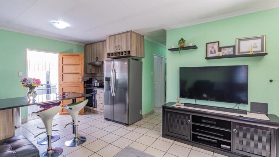 3 Bedroom Property for Sale in Albertsdal Gauteng