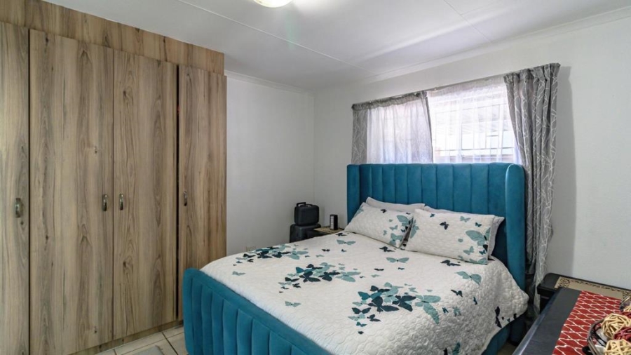 3 Bedroom Property for Sale in Albertsdal Gauteng