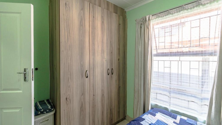 3 Bedroom Property for Sale in Albertsdal Gauteng