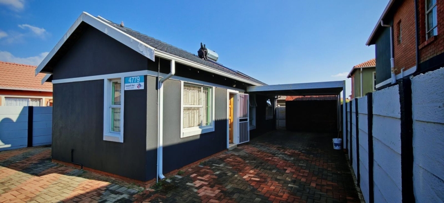 3 Bedroom Property for Sale in Albertsdal Gauteng