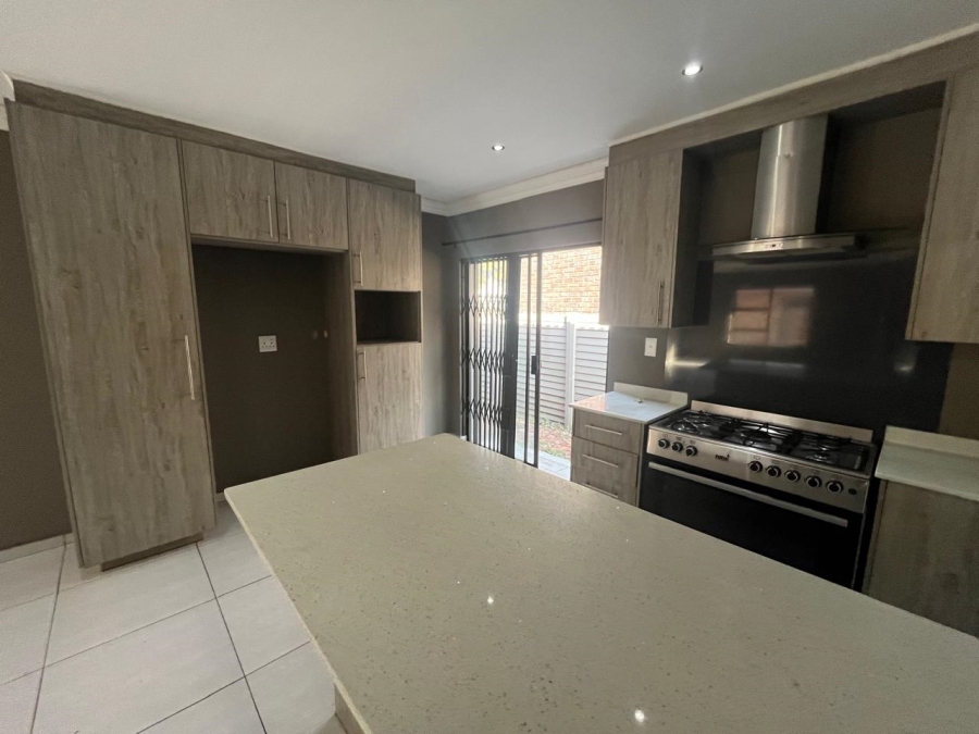 3 Bedroom Property for Sale in Brackenhurst Gauteng