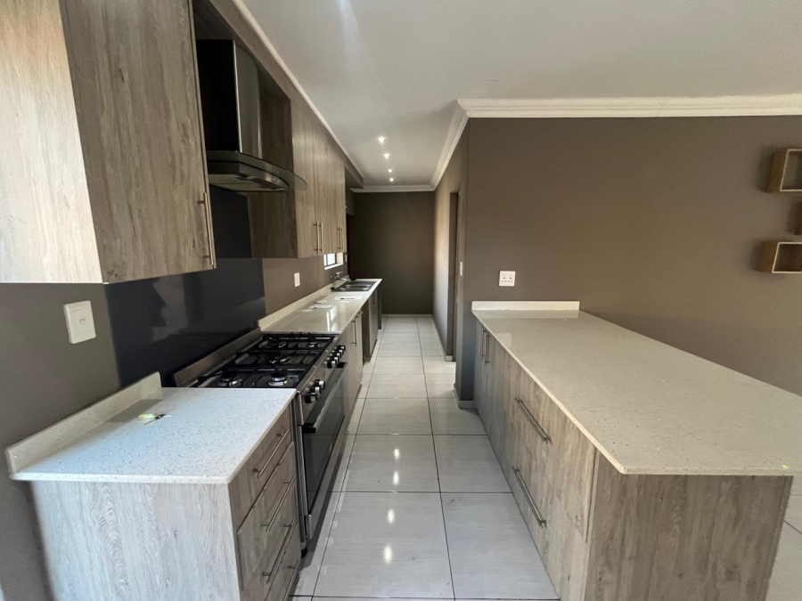 3 Bedroom Property for Sale in Brackenhurst Gauteng