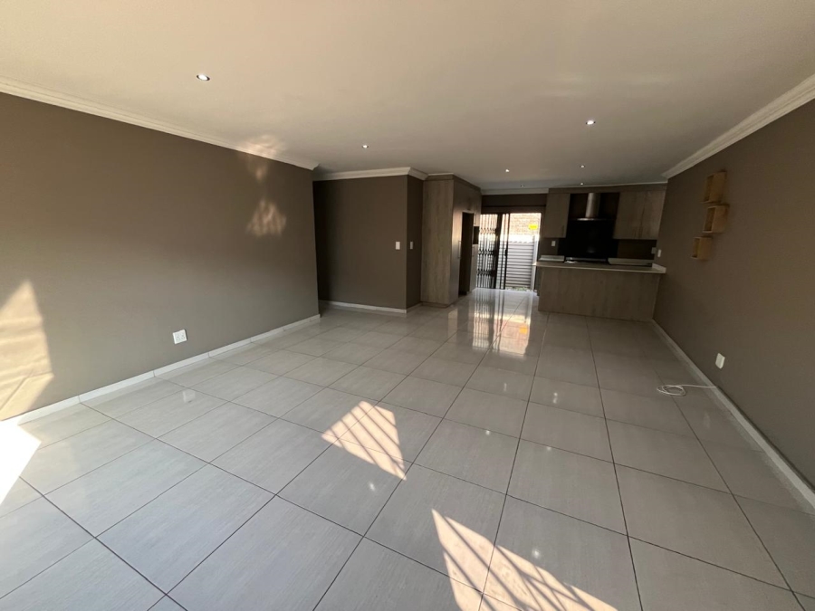 3 Bedroom Property for Sale in Brackenhurst Gauteng