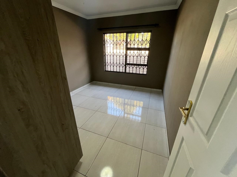 3 Bedroom Property for Sale in Brackenhurst Gauteng