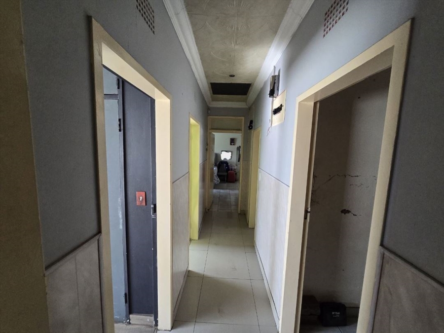 3 Bedroom Property for Sale in Rhodesfield Gauteng
