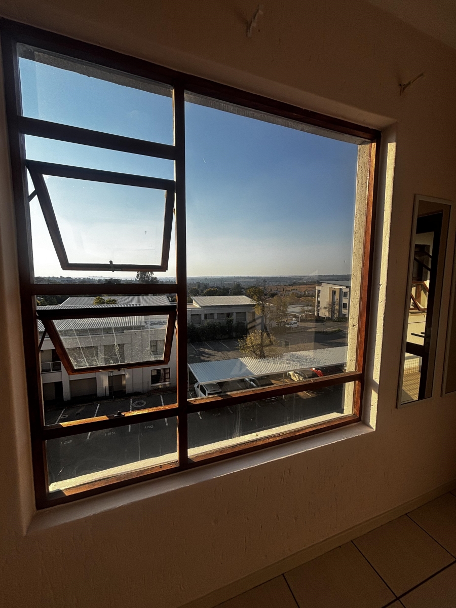 To Let 2 Bedroom Property for Rent in Paulshof Gauteng