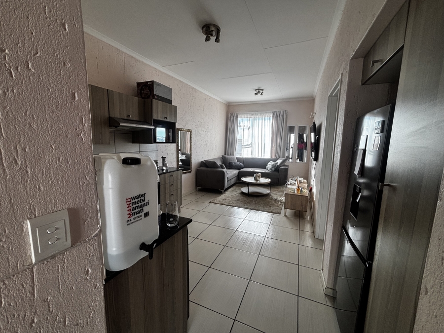 To Let 2 Bedroom Property for Rent in Paulshof Gauteng