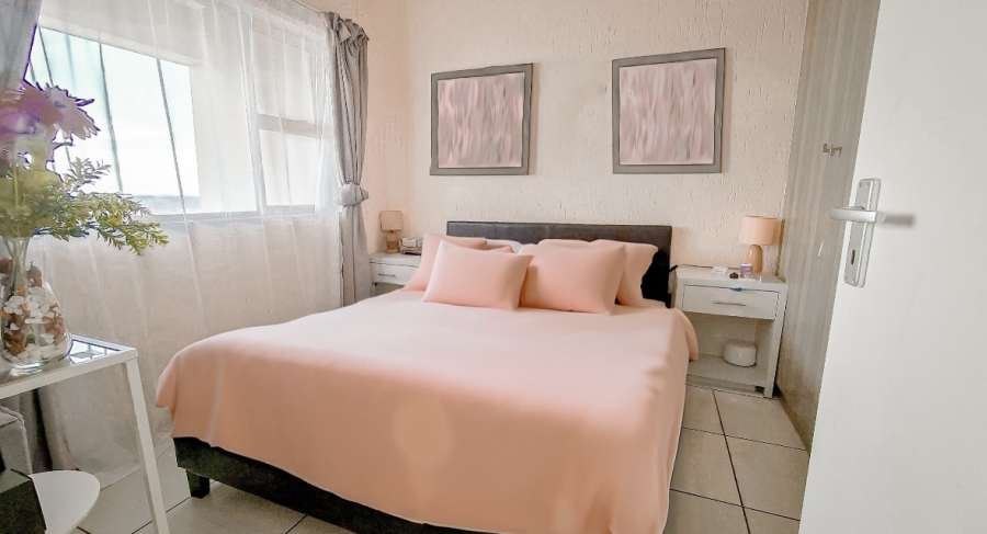 To Let 2 Bedroom Property for Rent in Paulshof Gauteng