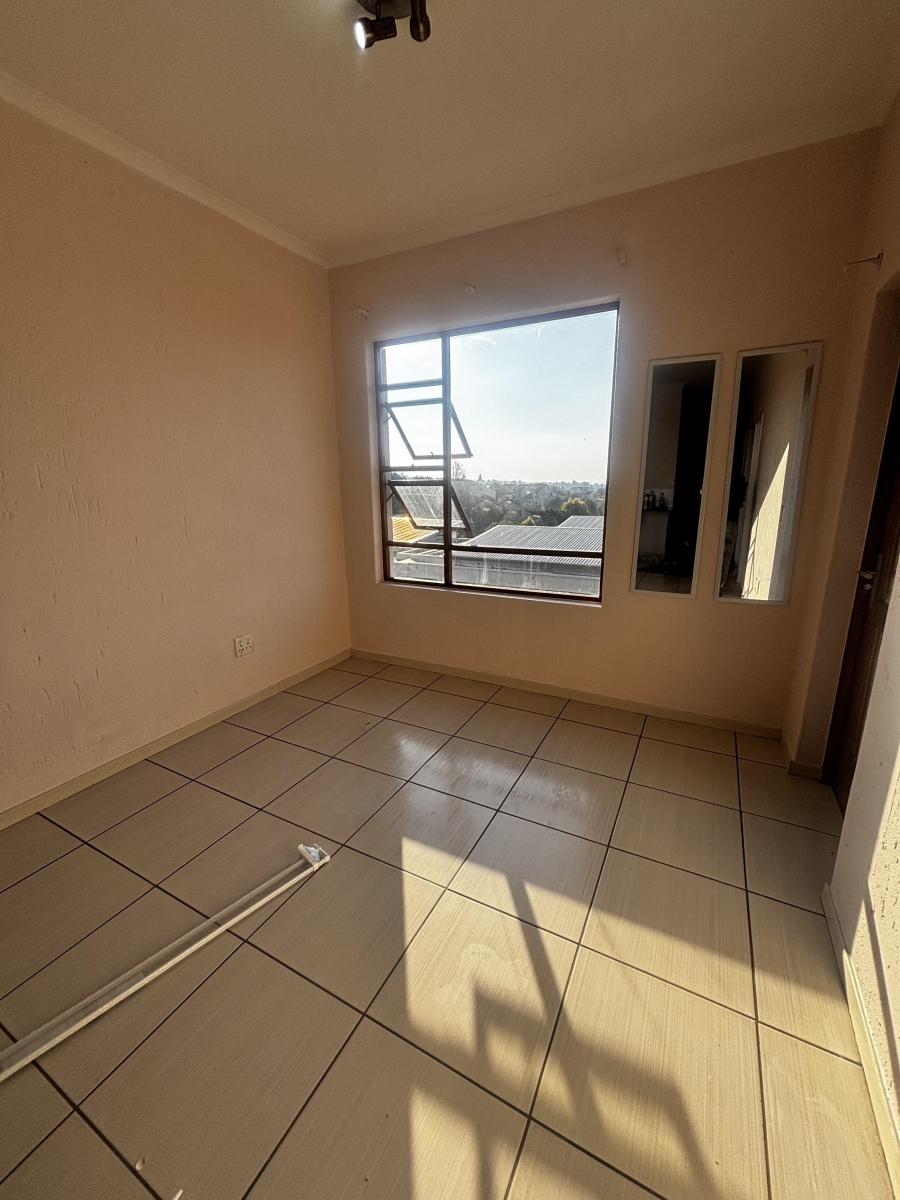 To Let 2 Bedroom Property for Rent in Paulshof Gauteng