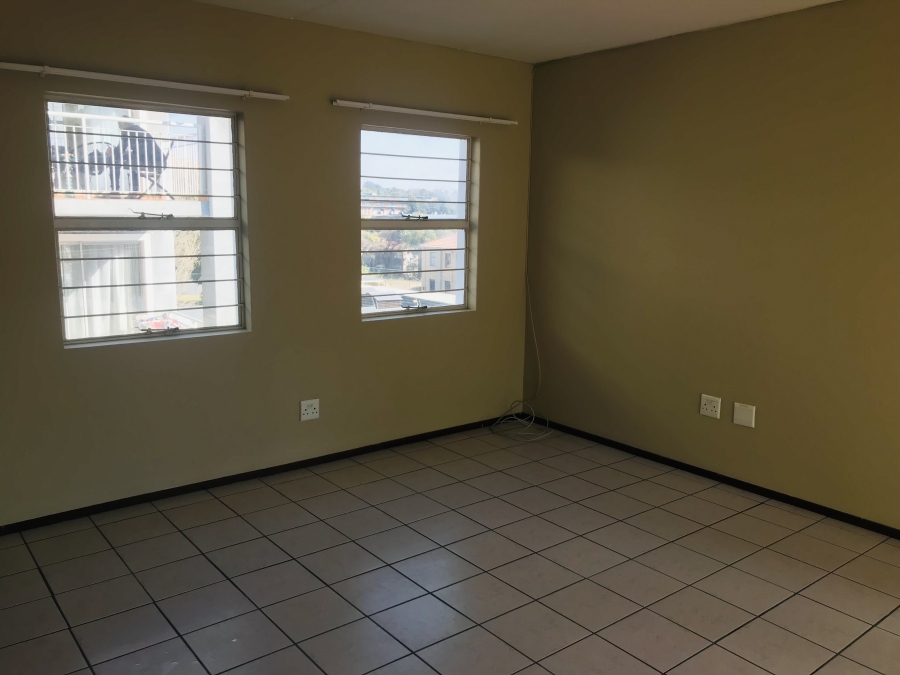 1 Bedroom Property for Sale in Ferndale Gauteng