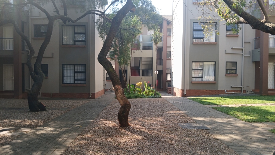 2 Bedroom Property for Sale in Noordhang Gauteng