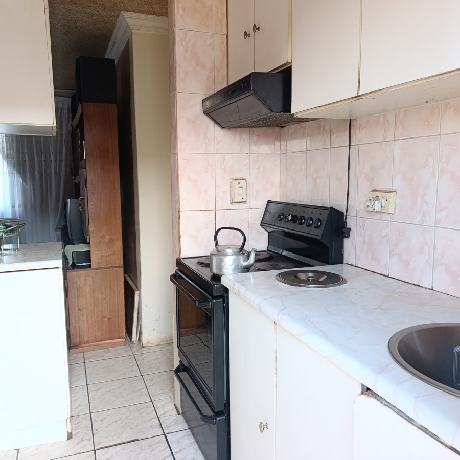 3 Bedroom Property for Sale in Lotus Gardens Gauteng