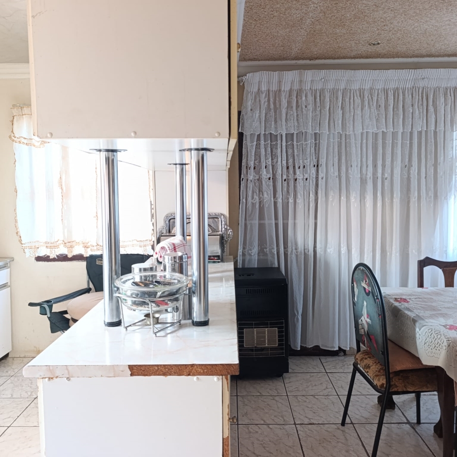3 Bedroom Property for Sale in Lotus Gardens Gauteng