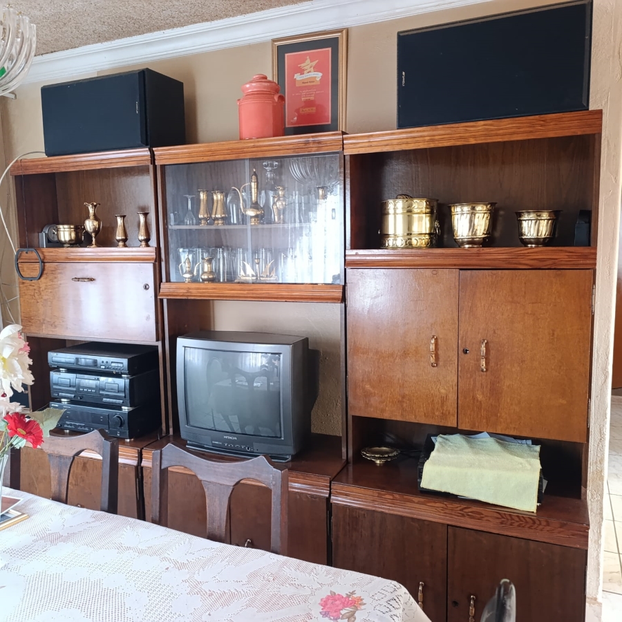 3 Bedroom Property for Sale in Lotus Gardens Gauteng