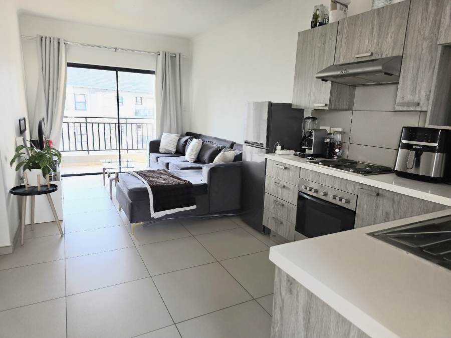 1 Bedroom Property for Sale in Erand Gardens Gauteng