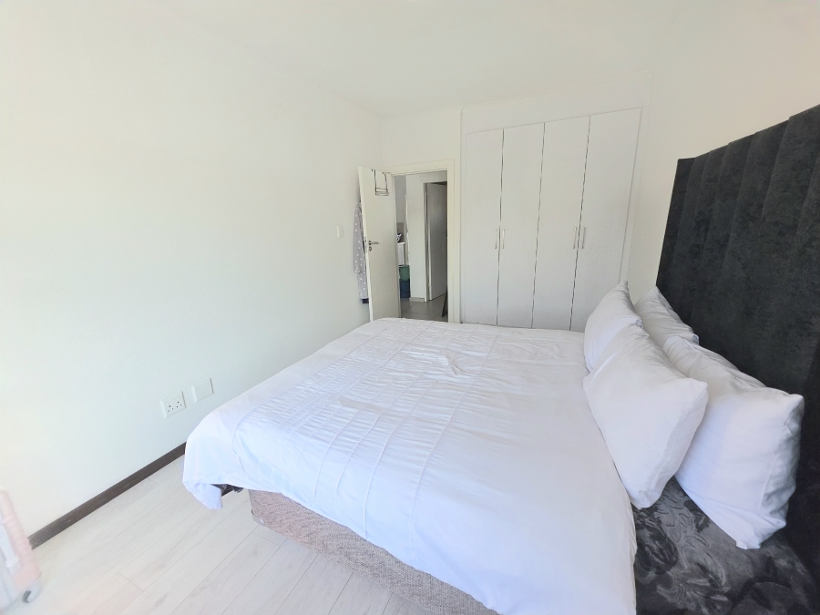 1 Bedroom Property for Sale in Erand Gardens Gauteng
