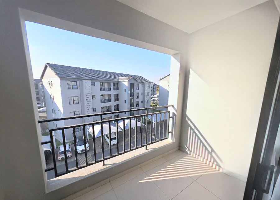 1 Bedroom Property for Sale in Erand Gardens Gauteng