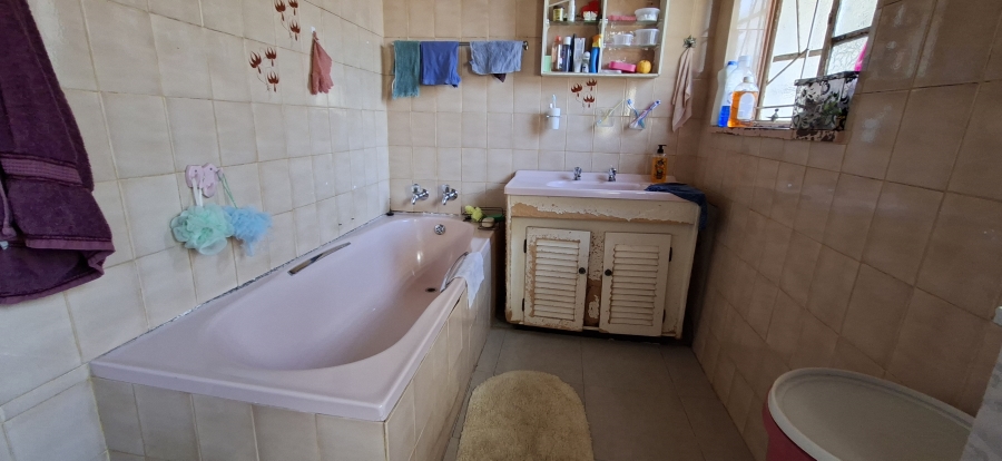 3 Bedroom Property for Sale in Westonaria Gauteng
