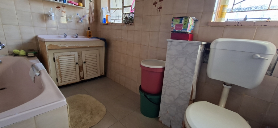 3 Bedroom Property for Sale in Westonaria Gauteng