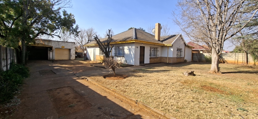3 Bedroom Property for Sale in Westonaria Gauteng