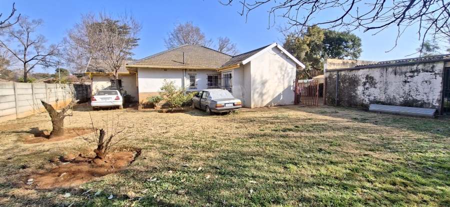 3 Bedroom Property for Sale in Westonaria Gauteng