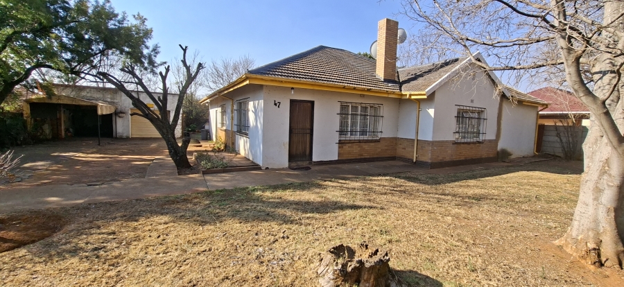 3 Bedroom Property for Sale in Westonaria Gauteng