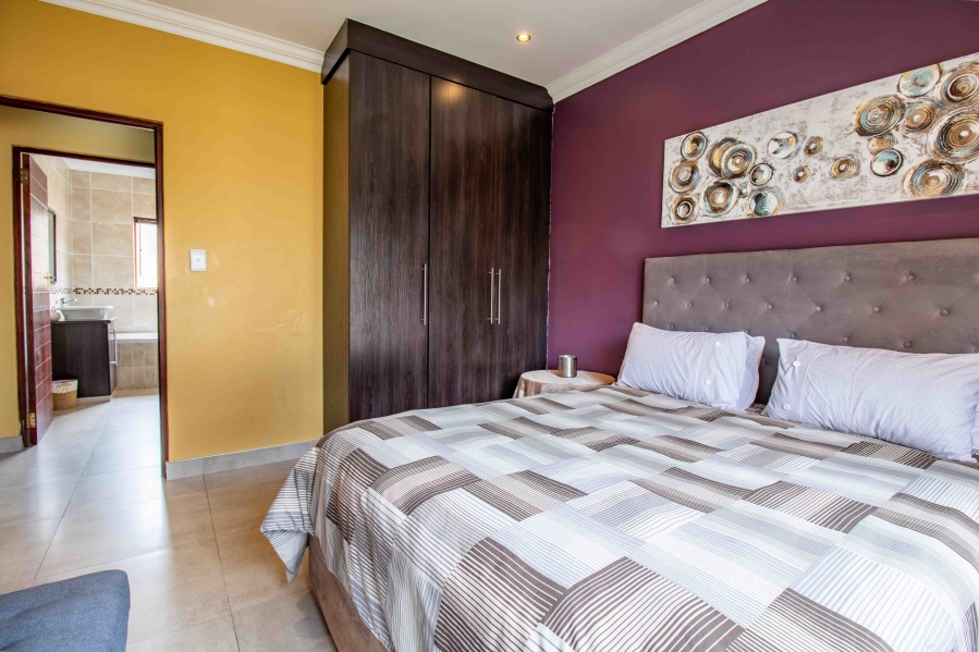 3 Bedroom Property for Sale in Thatchfield Estate Gauteng
