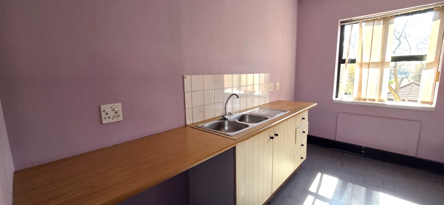 To Let Commercial Property for Rent in Epsom Downs Gauteng