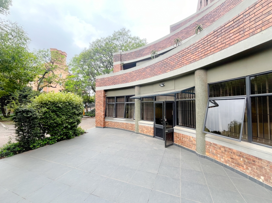 To Let Commercial Property for Rent in Parktown Gauteng