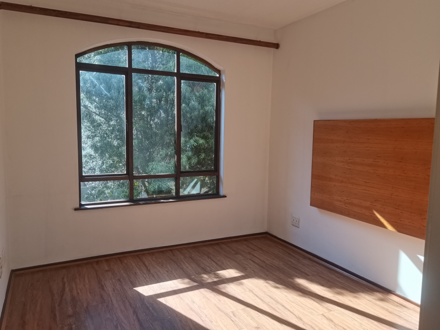 To Let 2 Bedroom Property for Rent in Douglasdale Gauteng