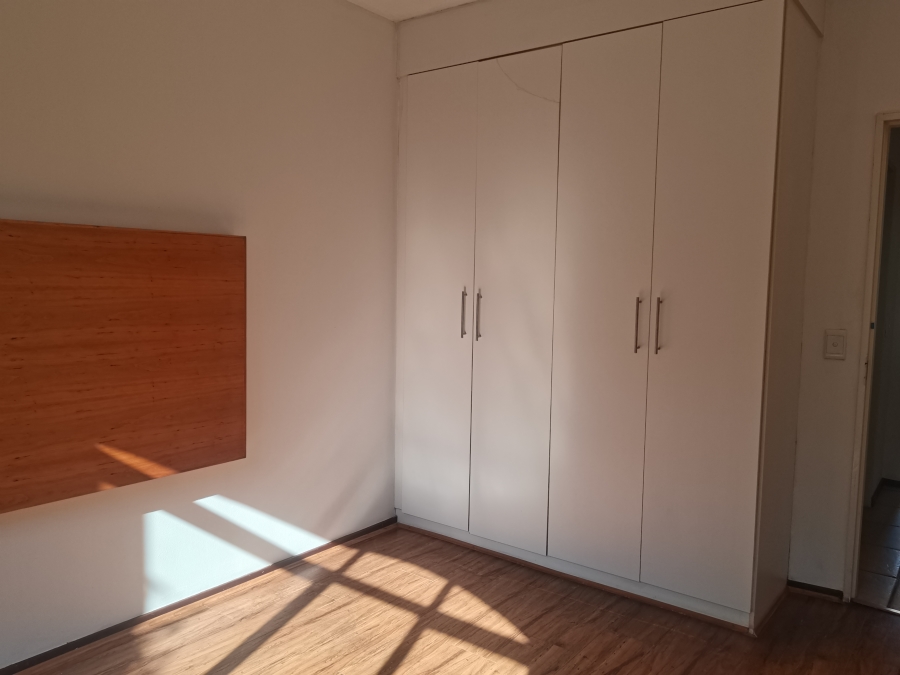 To Let 2 Bedroom Property for Rent in Douglasdale Gauteng