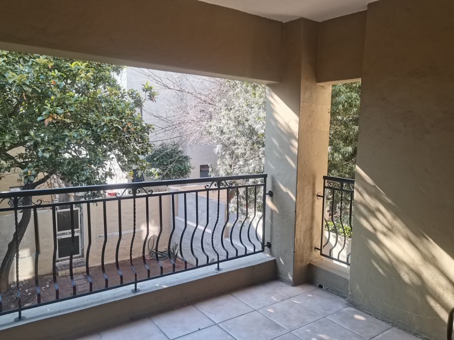 To Let 2 Bedroom Property for Rent in Douglasdale Gauteng