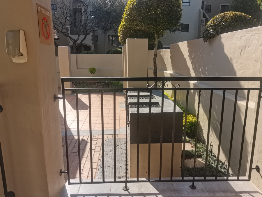 To Let 2 Bedroom Property for Rent in Douglasdale Gauteng