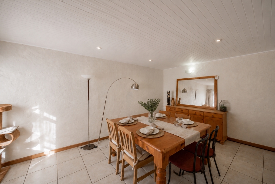 5 Bedroom Property for Sale in Hazelwood Gauteng