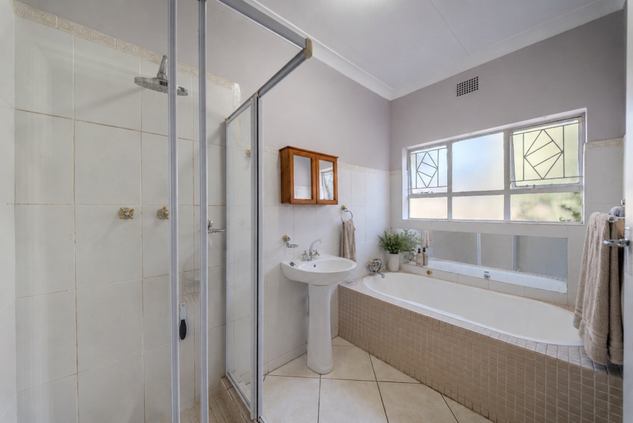 5 Bedroom Property for Sale in Hazelwood Gauteng