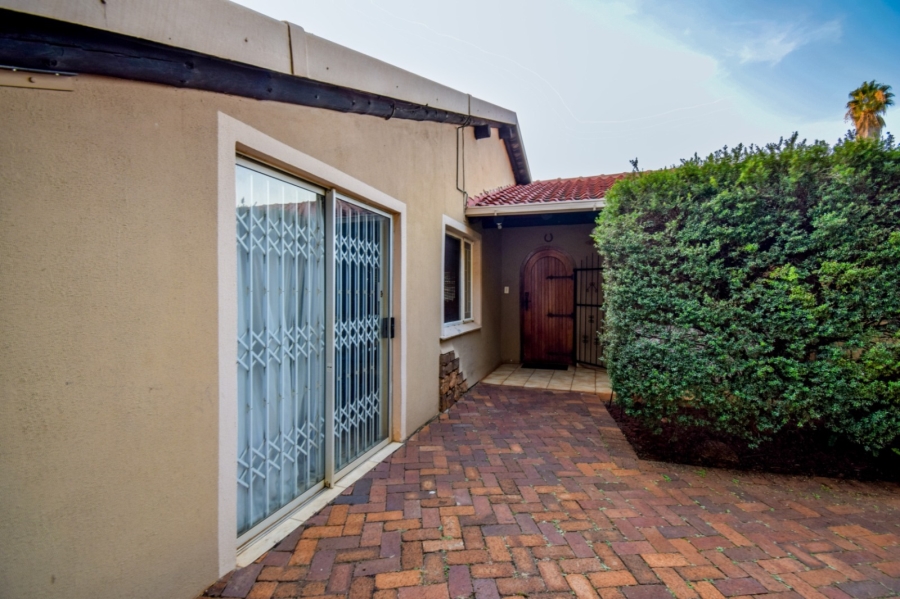 3 Bedroom Property for Sale in Sinoville Gauteng