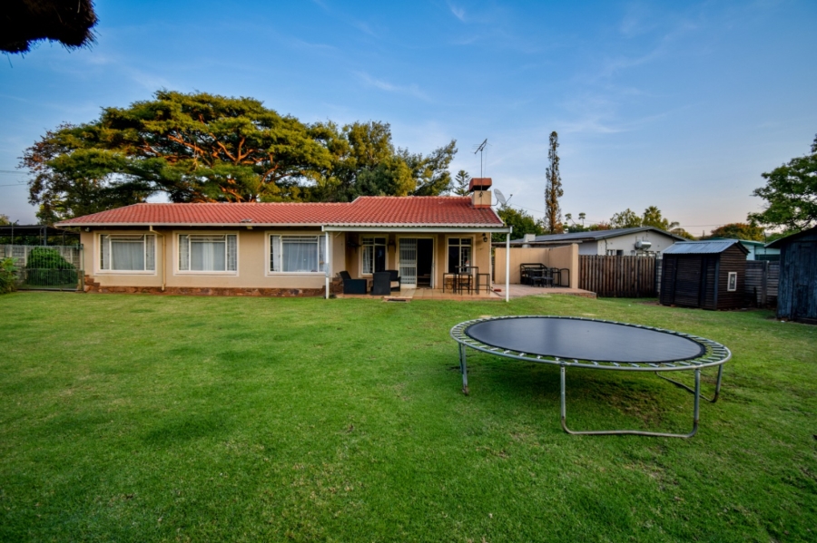 3 Bedroom Property for Sale in Sinoville Gauteng