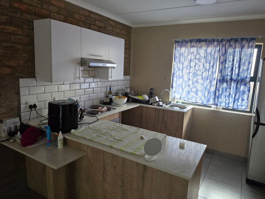 2 Bedroom Property for Sale in Pomona Gauteng