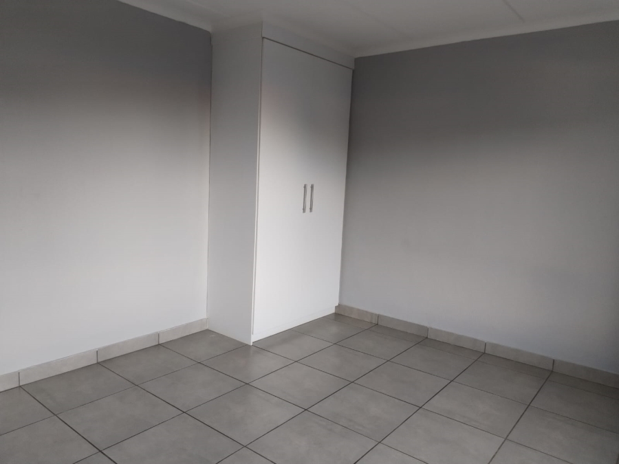 2 Bedroom Property for Sale in Pomona Gauteng