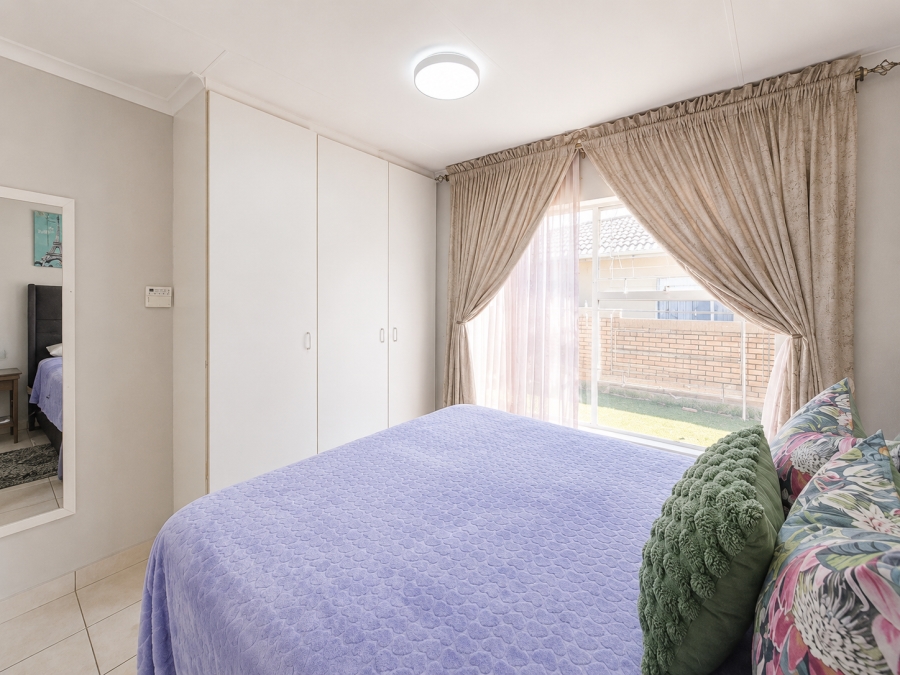 2 Bedroom Property for Sale in Heuwelsig Estate Gauteng