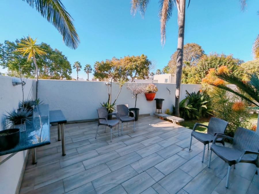 To Let 2 Bedroom Property for Rent in Morningside Gauteng