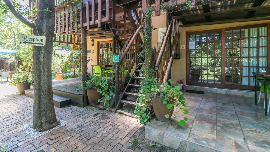 12 Bedroom Property for Sale in Glen Austin Gauteng