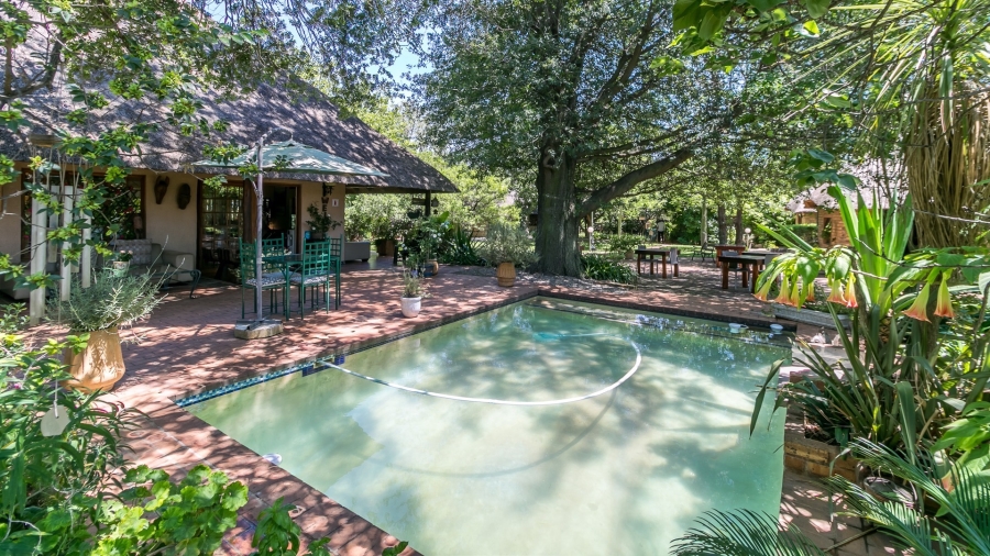 12 Bedroom Property for Sale in Glen Austin Gauteng